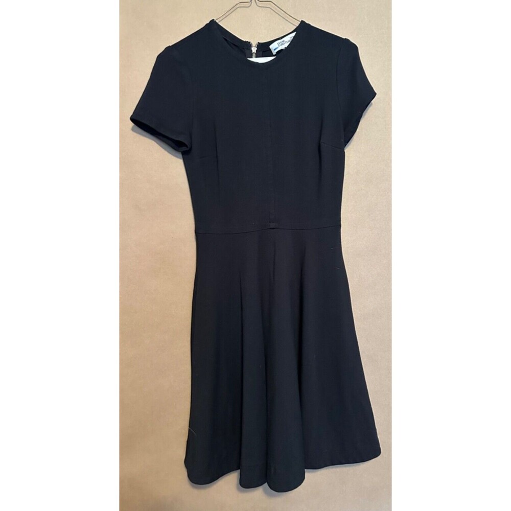 DIANE VON FURSTENBERG | Ivana fit and flare dress size 2